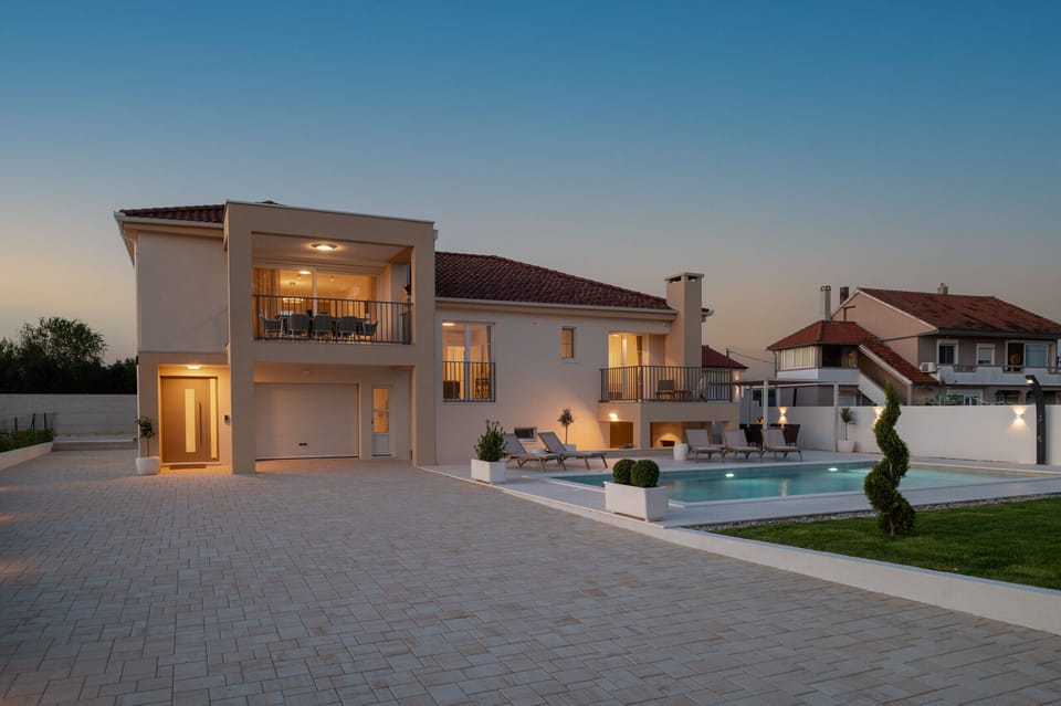House, Smoking | 4 bedrooms