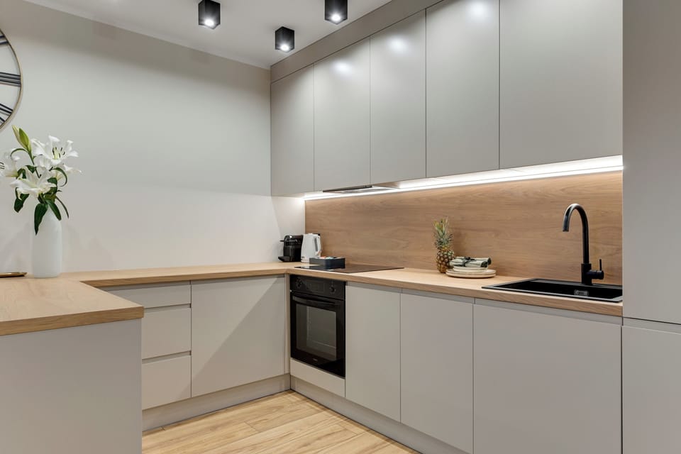 Deluxe Apartment, 2 Bedrooms, Terrace | Private kitchenette | Fridge, oven, stovetop, dishwasher