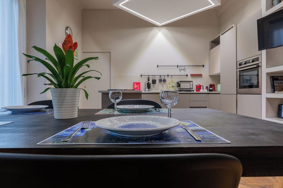 Apartment, 2 Bedrooms, Patio | Private kitchen | Fridge, microwave, oven, stovetop