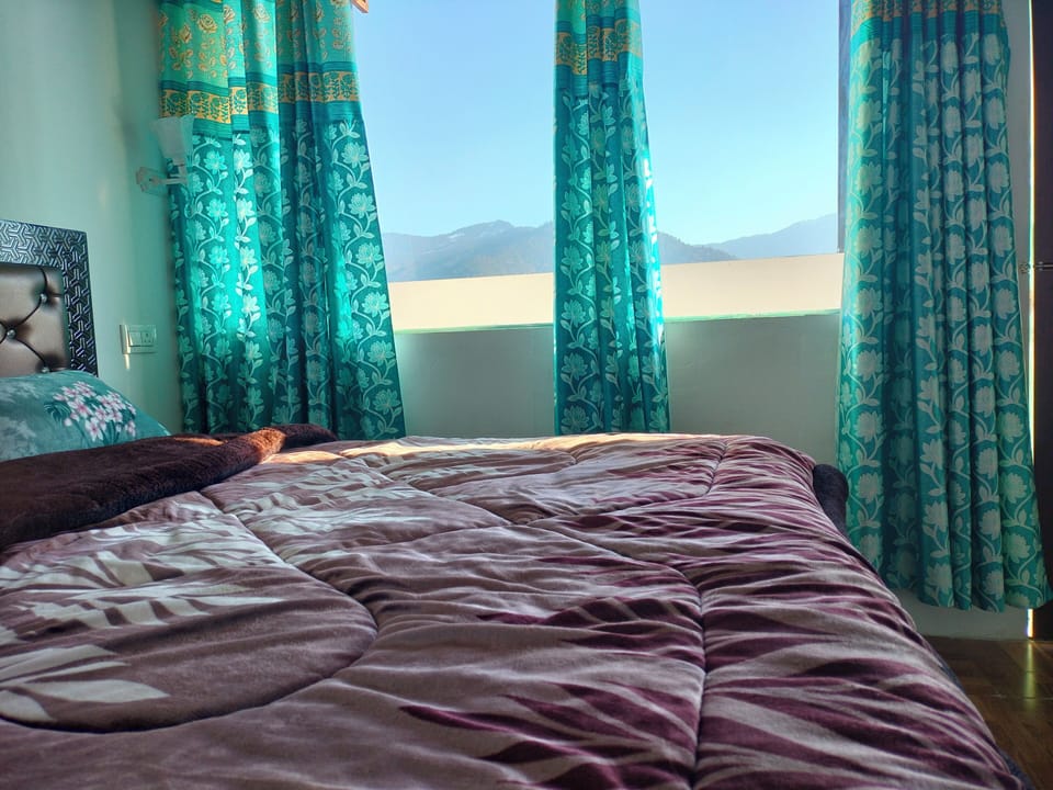 Comfort Double Room, Balcony, Mountain View | Desk, laptop workspace, free WiFi