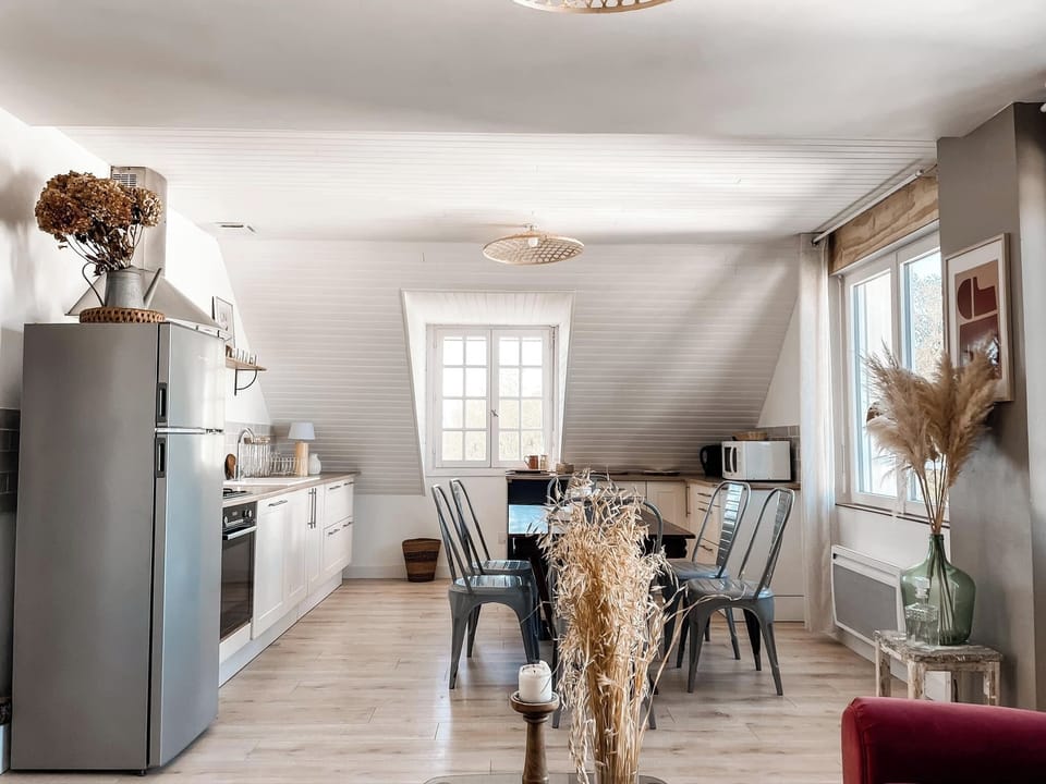 Comfort Apartment, Patio | Dining room