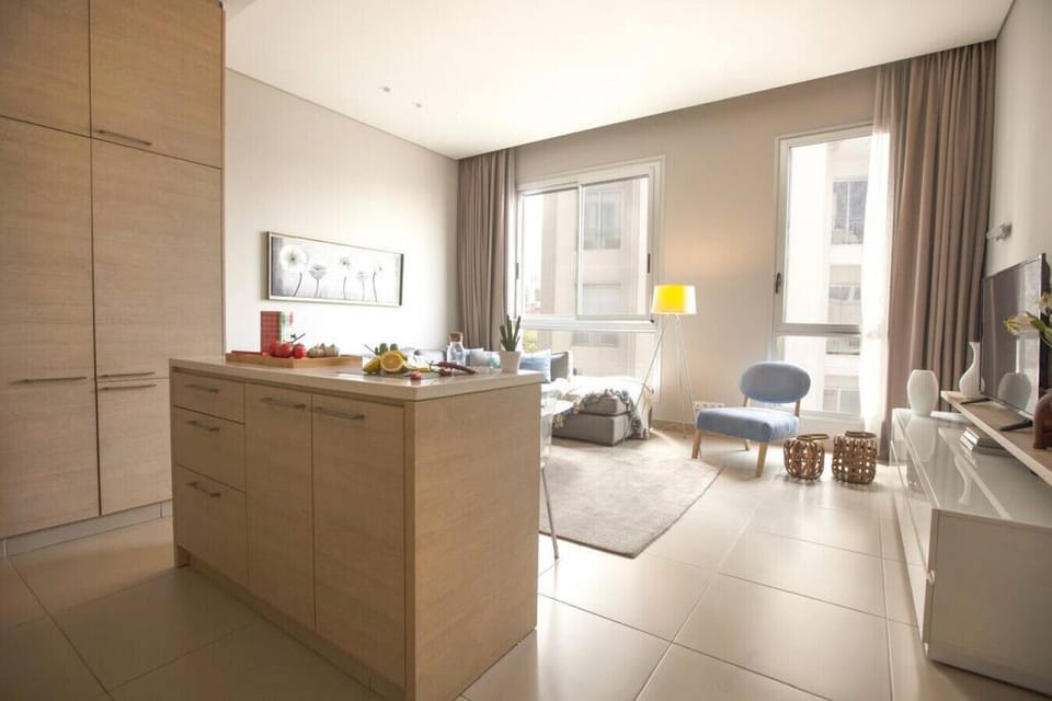 Apartment, 1 Double Bed, Kitchen, City View | Private kitchenette | Coffee/tea maker, full-size fridge, microwave, oven