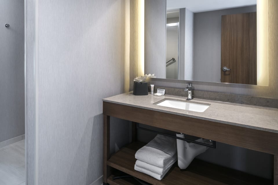 Suite, 1 King Bed with Sofa bed | Desk, blackout drapes, iron/ironing board, free WiFi