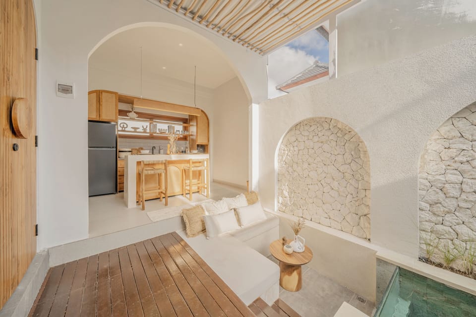 Design Villa, Pool View | Private kitchenette