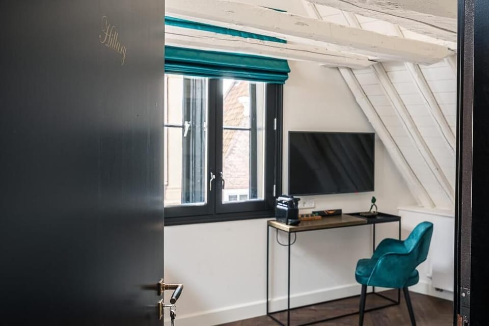 Junior Studio Suite, City View | In-room safe, desk, laptop workspace, free WiFi
