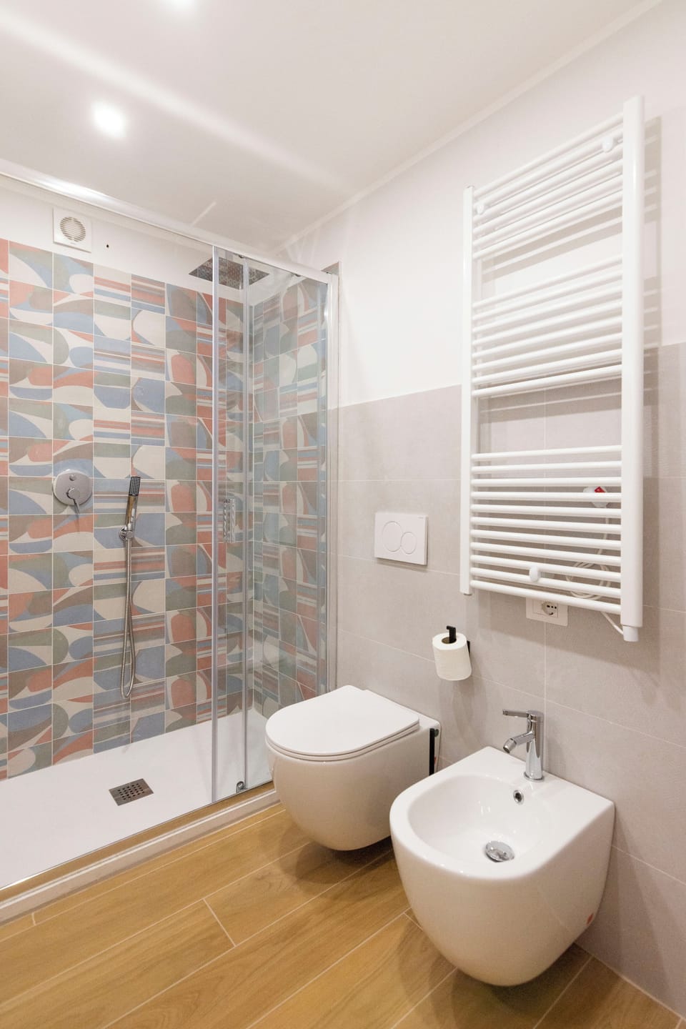 Comfort Quadruple Room | Bathroom | Shower, hair dryer, bidet, towels