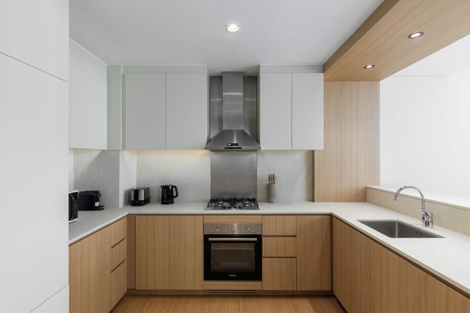 Deluxe Apartment, 2 Bedrooms, Canal View | Private kitchen