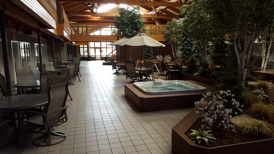 C'mon Inn Fargo Hotel in Fargo