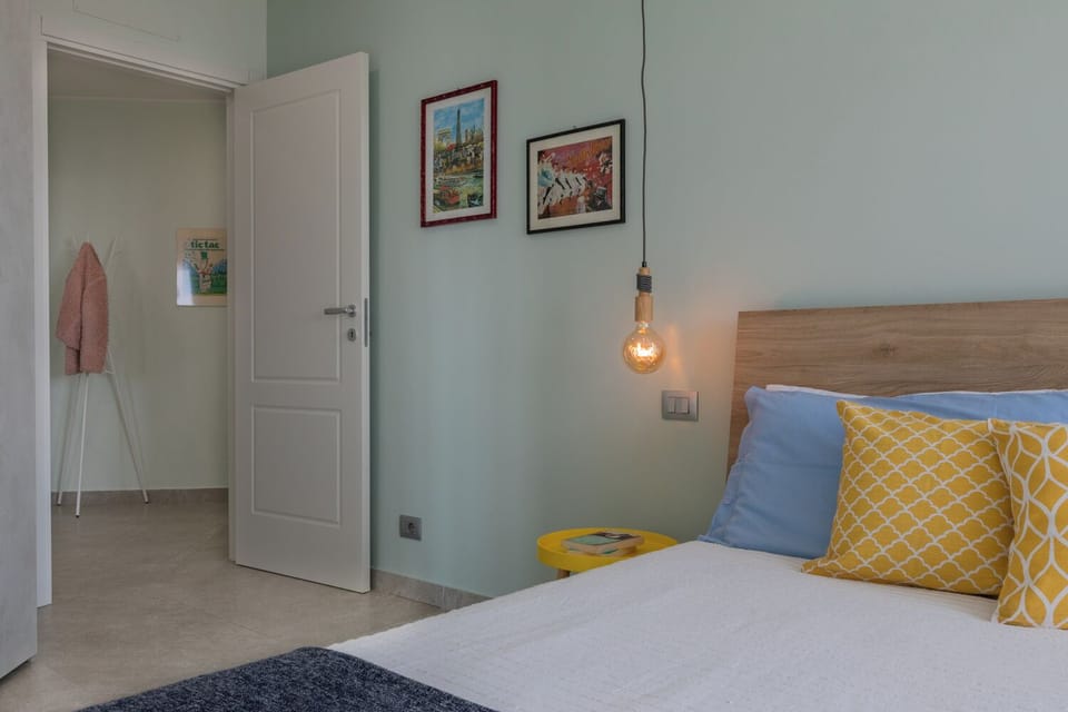 Apartment, 1 Bedroom | Iron/ironing board, free WiFi