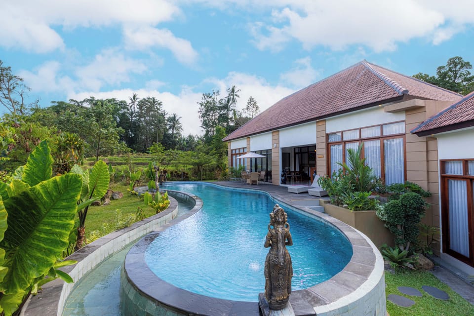 Private pool