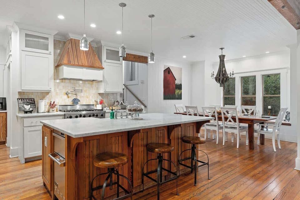 House, Multiple Beds, Patio (1210 Sleepy Hollow) | Private kitchen