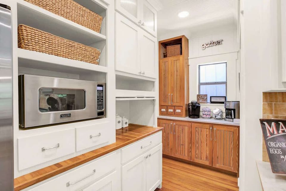House, Multiple Beds, Patio (1210 Sleepy Hollow) | Interior