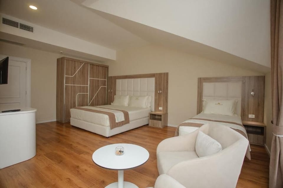 In-room safe, desk, soundproofing, iron/ironing board