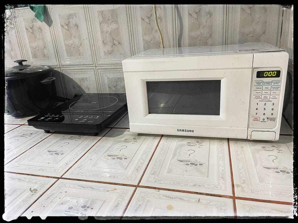 Refrigerator (on request), microwave, oven, stovetop
