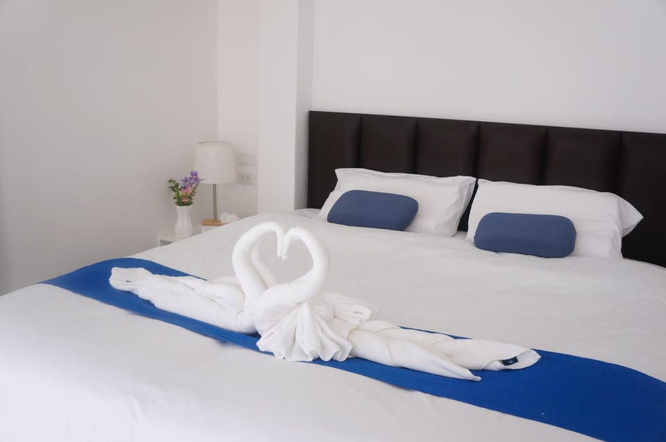 Minibar, bed sheets
