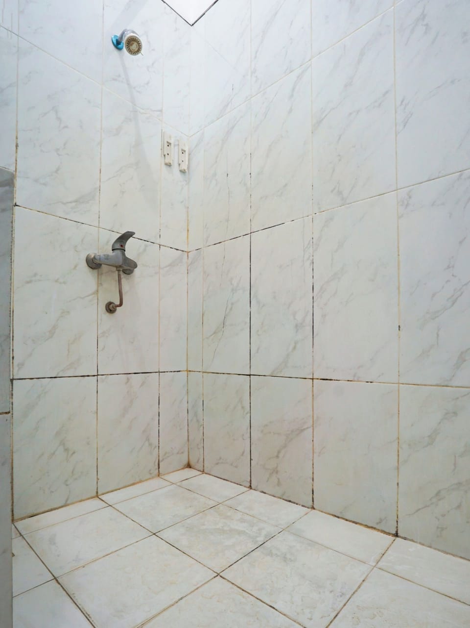 Standard Double Room | Bathroom