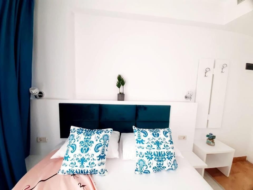 Double Room, Sea View | Free WiFi