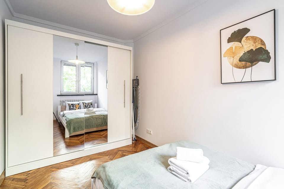 Classic Apartment | Hypo-allergenic bedding, individually decorated, iron/ironing board