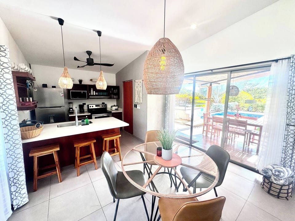 House, 3 Bedrooms, Accessible, Smoking | Dining room