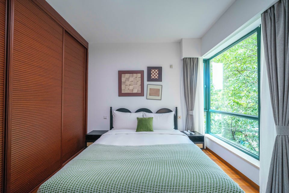 Superior Apartment, 2 Bedrooms, Kitchen, City View | Iron/ironing board, free WiFi