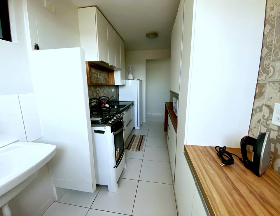 Apartment, 2 Bedrooms, Beach View, Beachside | Private kitchen