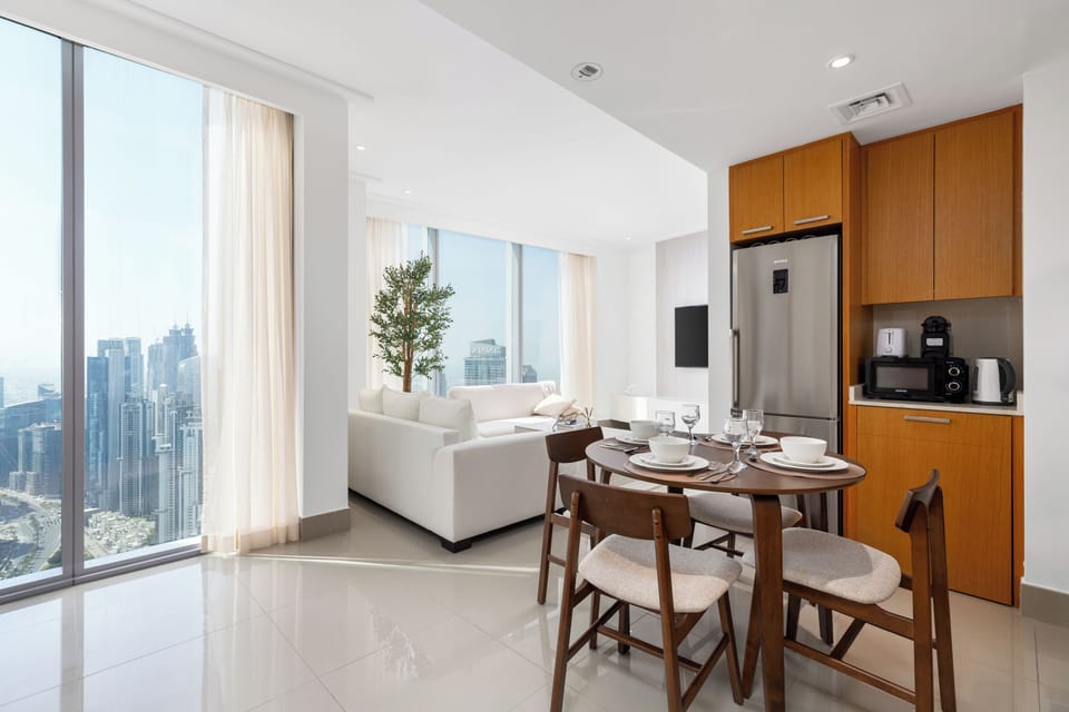 Deluxe Apartment, Non Smoking, Canal View | In-room dining