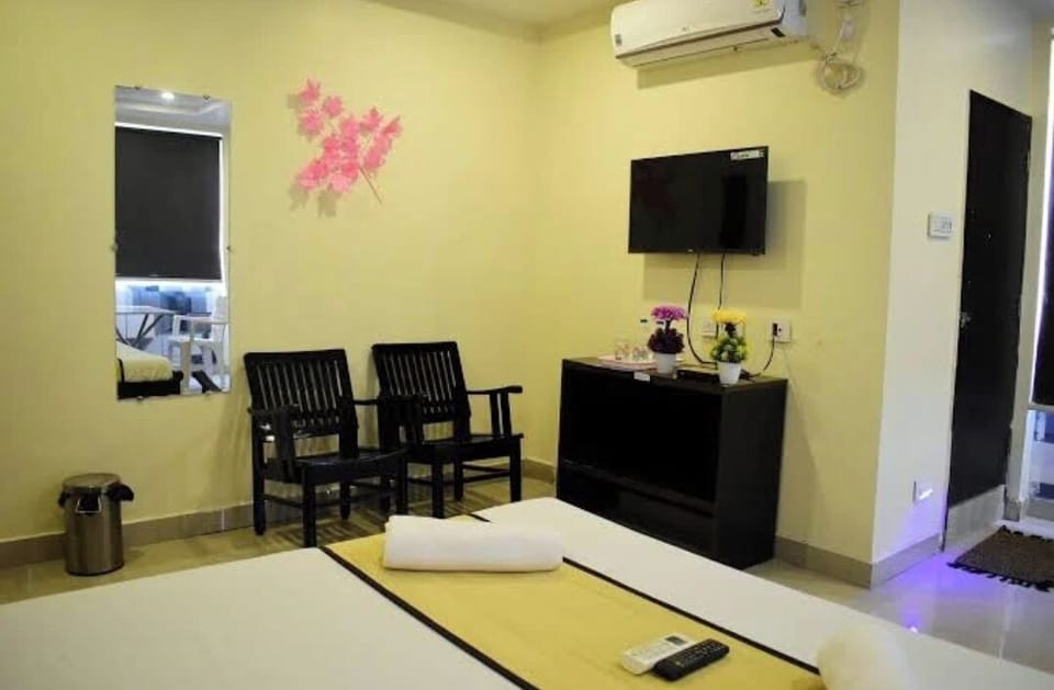 Deluxe Double Room | In-room safe, free WiFi