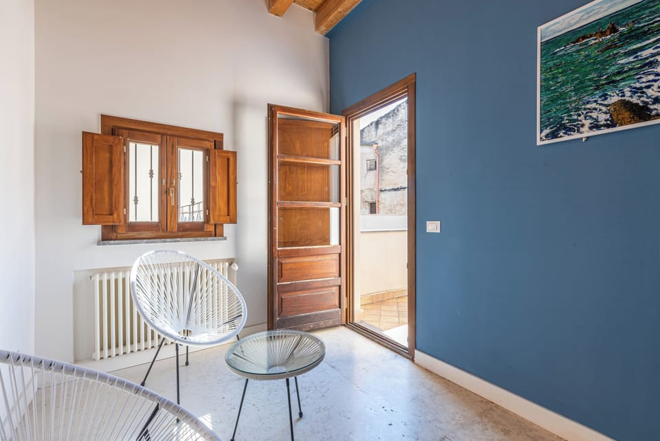 Apartment, 3 Bedrooms, Balcony | Living area | 30-inch TV with satellite channels