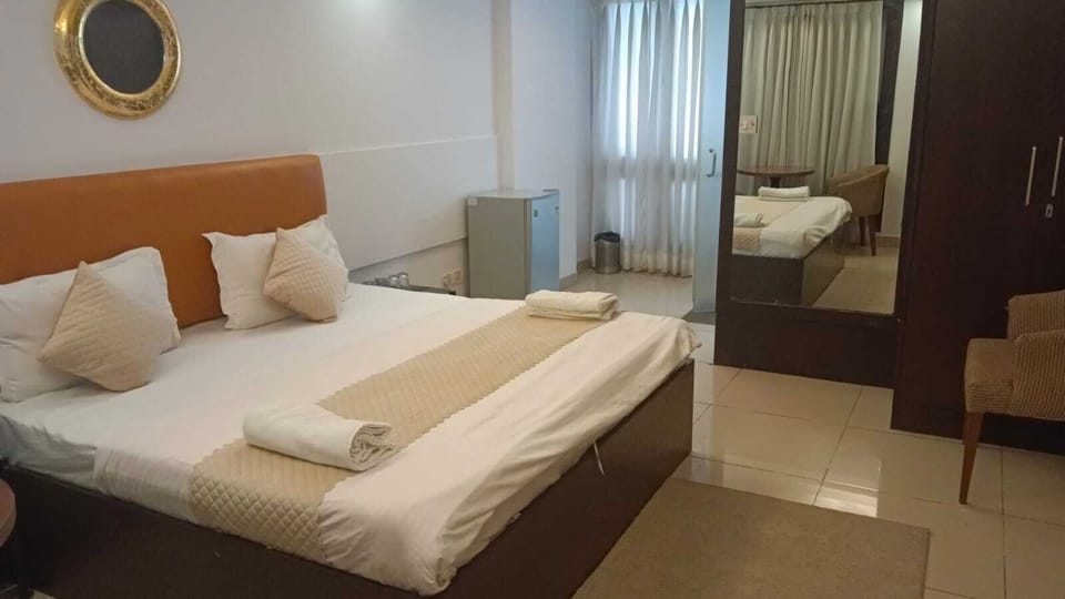 Double Room | Free WiFi, bed sheets