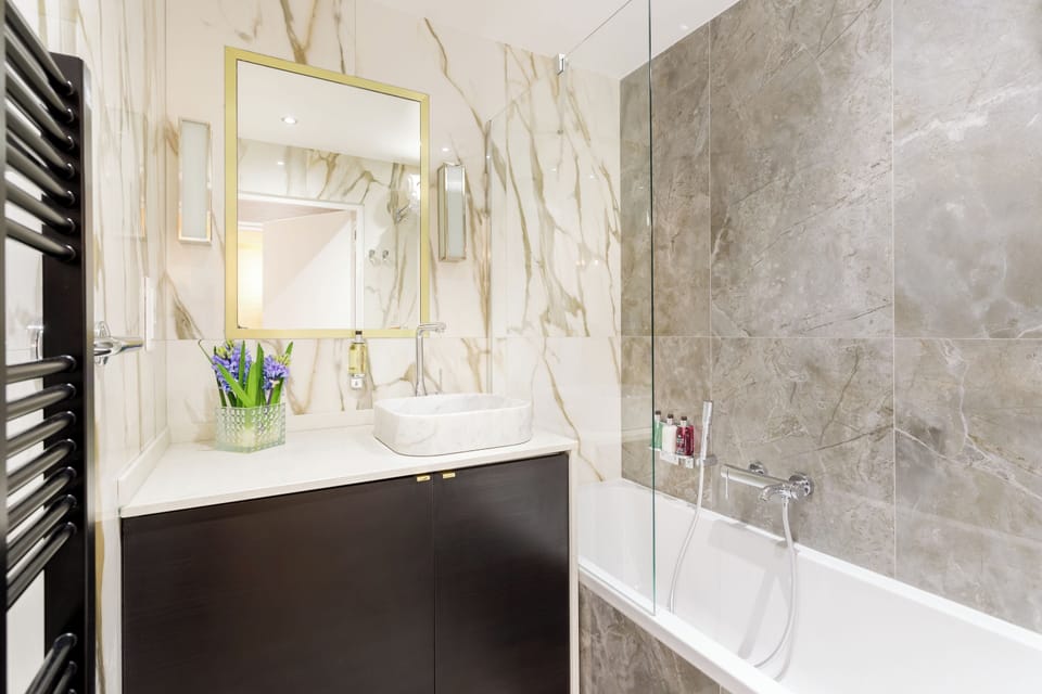 Merveil Luxury Suite - Tour Eiffel Laos Apartment in Paris
