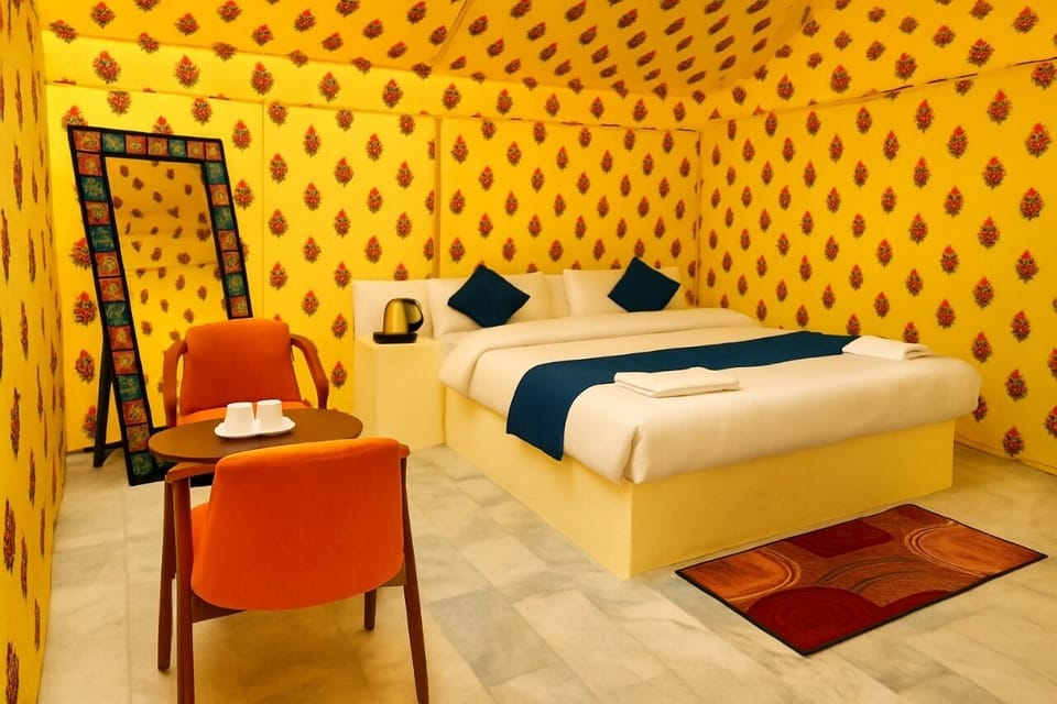 In-room safe, soundproofing