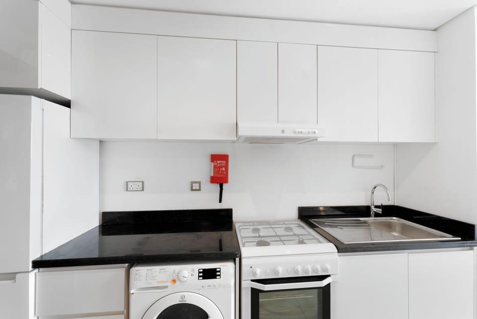 Comfort Studio, Balcony, City View | Private kitchenette
