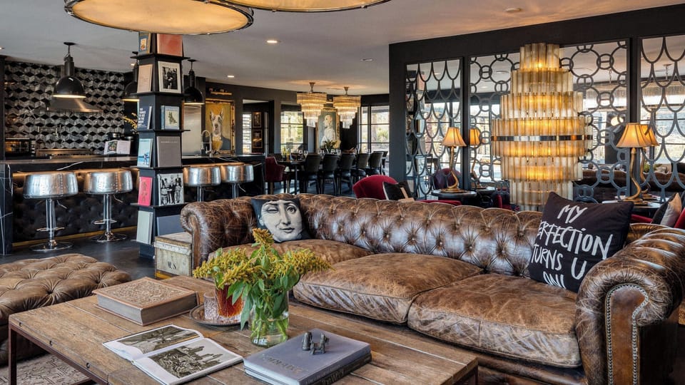 House (6 Bedrooms) | Interior