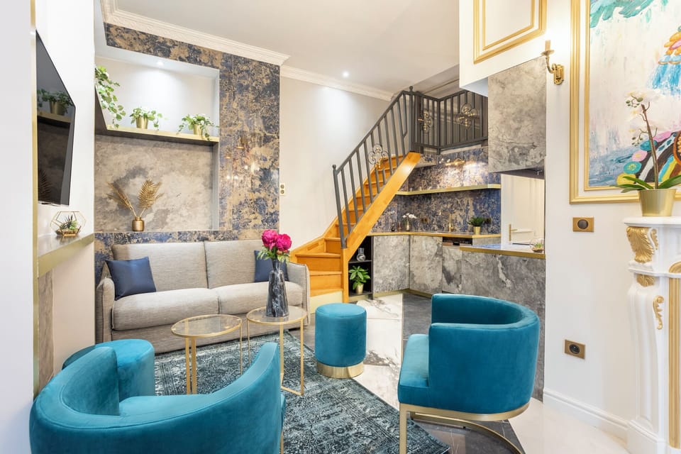 Apartment, City View | Living area | 43-inch Smart TV with cable channels, Netflix, streaming services