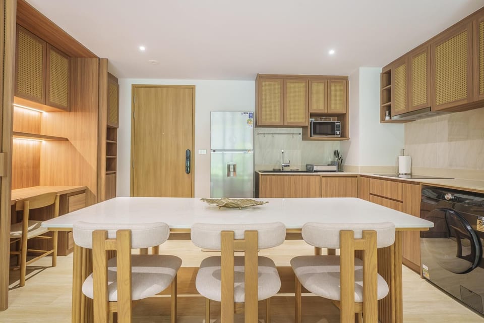 Standard Apartment (3 Bedrooms) | Private kitchen | Microwave, oven, highchair, spices