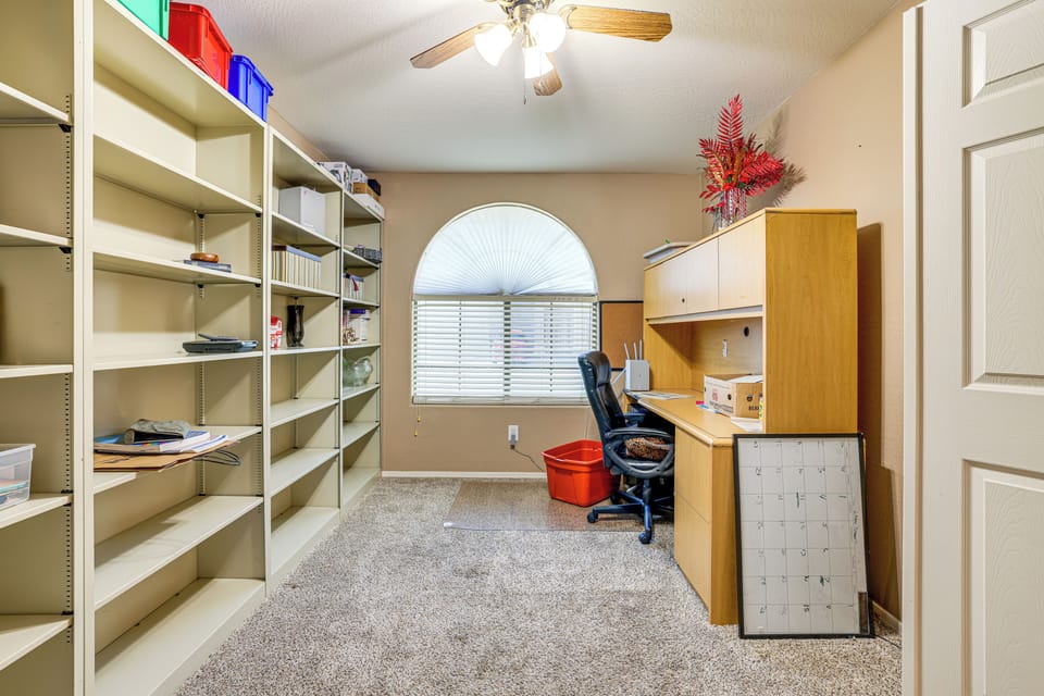 House (5 Bedrooms) | Interior