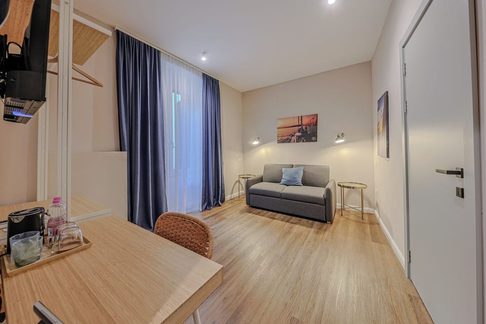 Luxury Suite | Living area