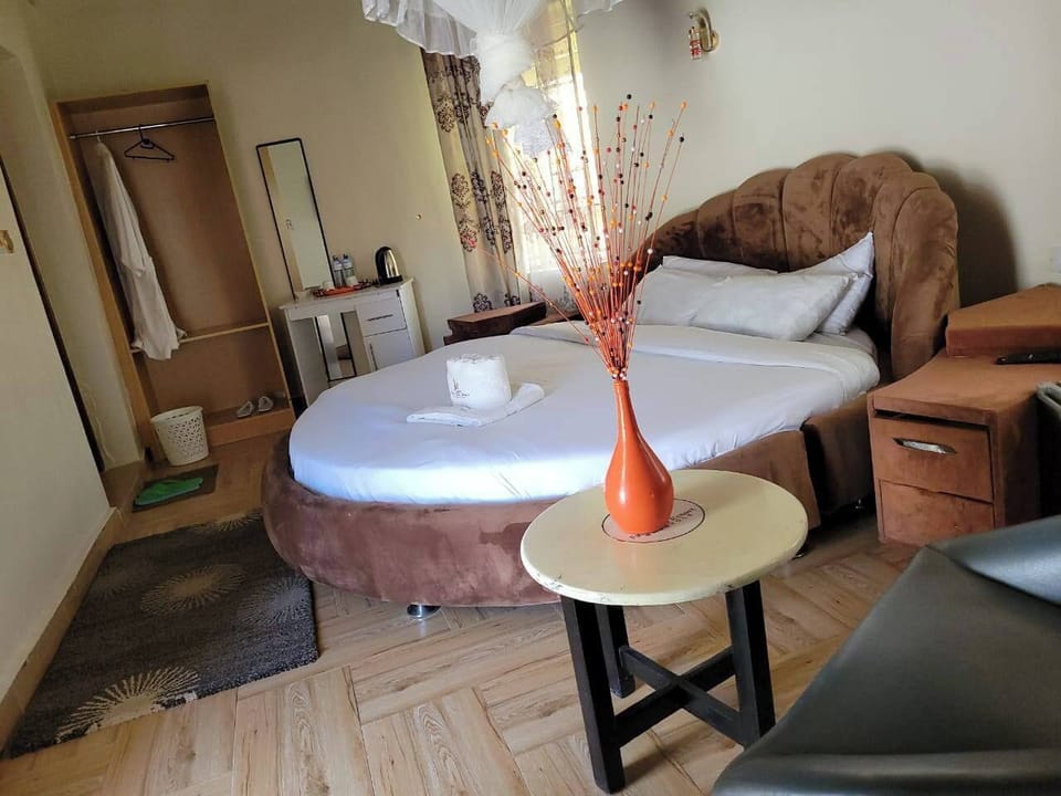 Deluxe Cottage, Garden View | Free WiFi, bed sheets