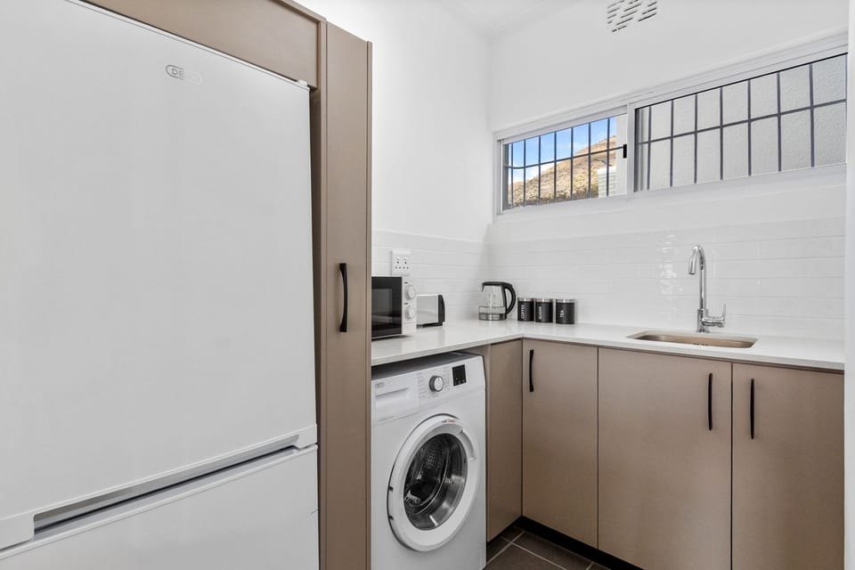 Apartment (0 Bedroom) | Interior