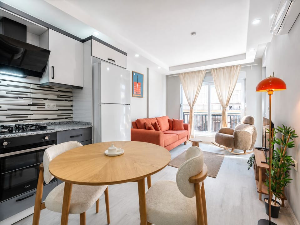 Family Condo, 2 Bedrooms, Non Smoking, Balcony | Living area | 32-inch Smart TV with satellite channels
