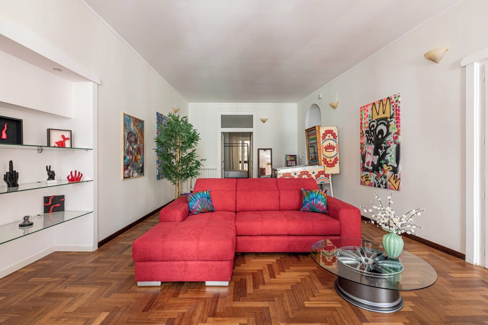 Apartment, 3 Bedrooms, Balcony, City View | Living area | 30-inch TV with satellite channels