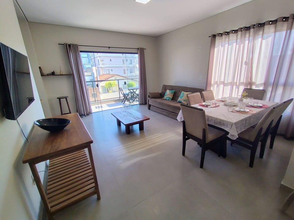 Basic Apartment | Living area