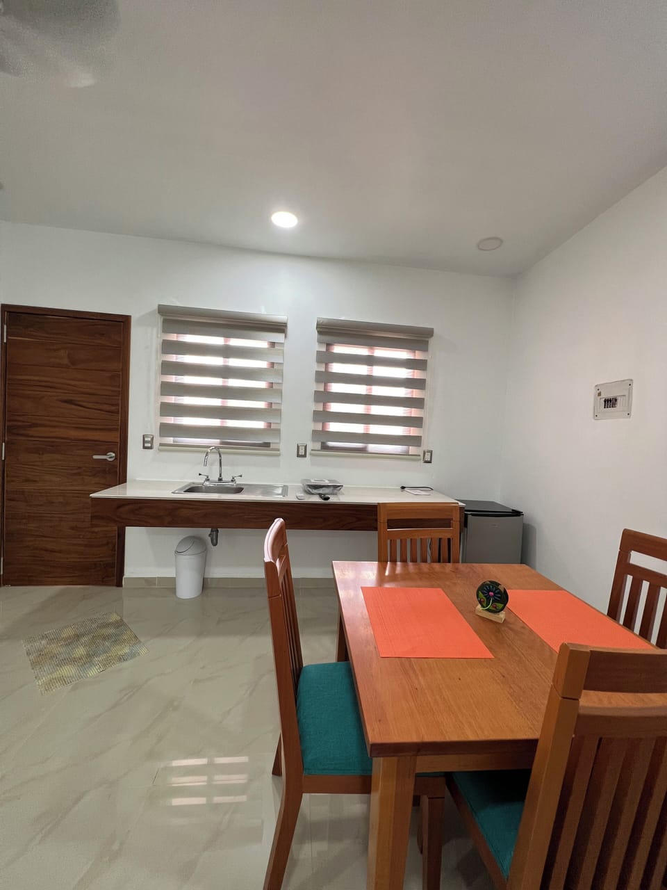 Comfort Apartment, Non Smoking, Air conditioning | Private kitchen | Mini-fridge, stovetop, cookware/dishes/utensils