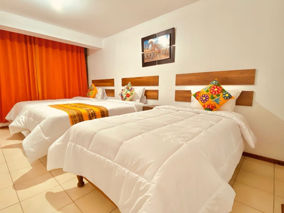 Standard Triple Room | Desk, laptop workspace, free WiFi