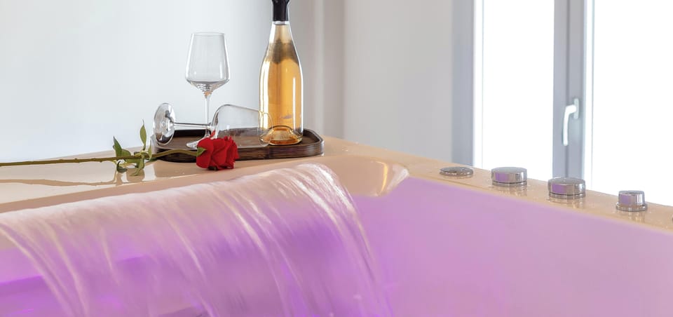 Deluxe Double Room, Jetted Tub | Premium bedding, down comforters, minibar, in-room safe