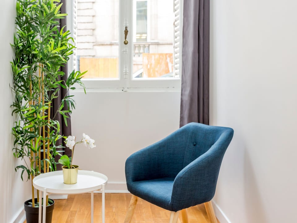 Apartment, City View | Hypo-allergenic bedding, pillowtop beds, in-room safe