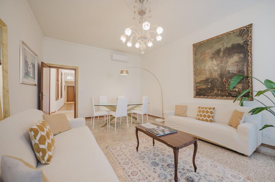 Comfort Condo, City View | Living area | Flat-screen TV