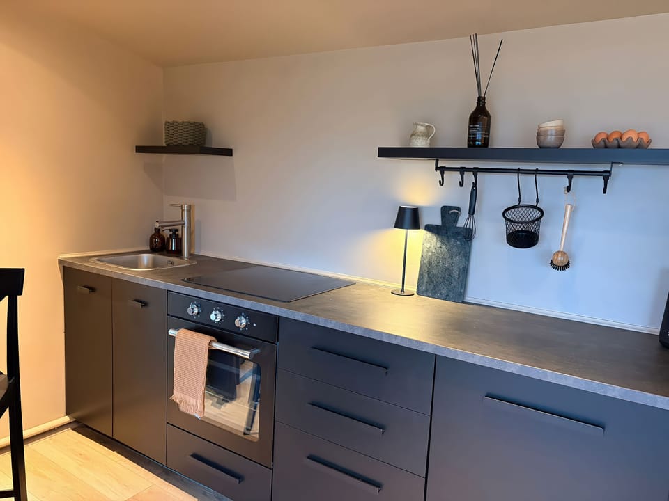 Cottage | Private kitchen | Cookware/dishes/utensils