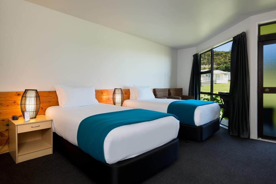 Courtyard Deluxe | Individually decorated, individually furnished, desk, laptop workspace