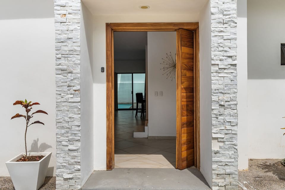 Villa | Exterior detail